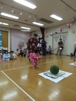 なかなか割れません