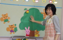 パピー「できたら、ここに貼りましょうね」