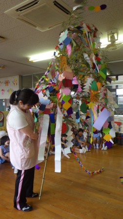 笹がたちあがると・・・