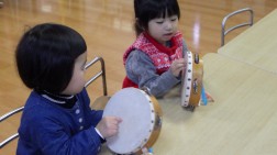 パピー　♪小さな栗の木の下で～